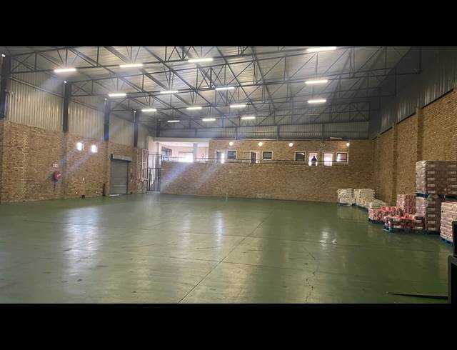 1,200M² WAREHOUSE TO LET IN PRETORIA WEST